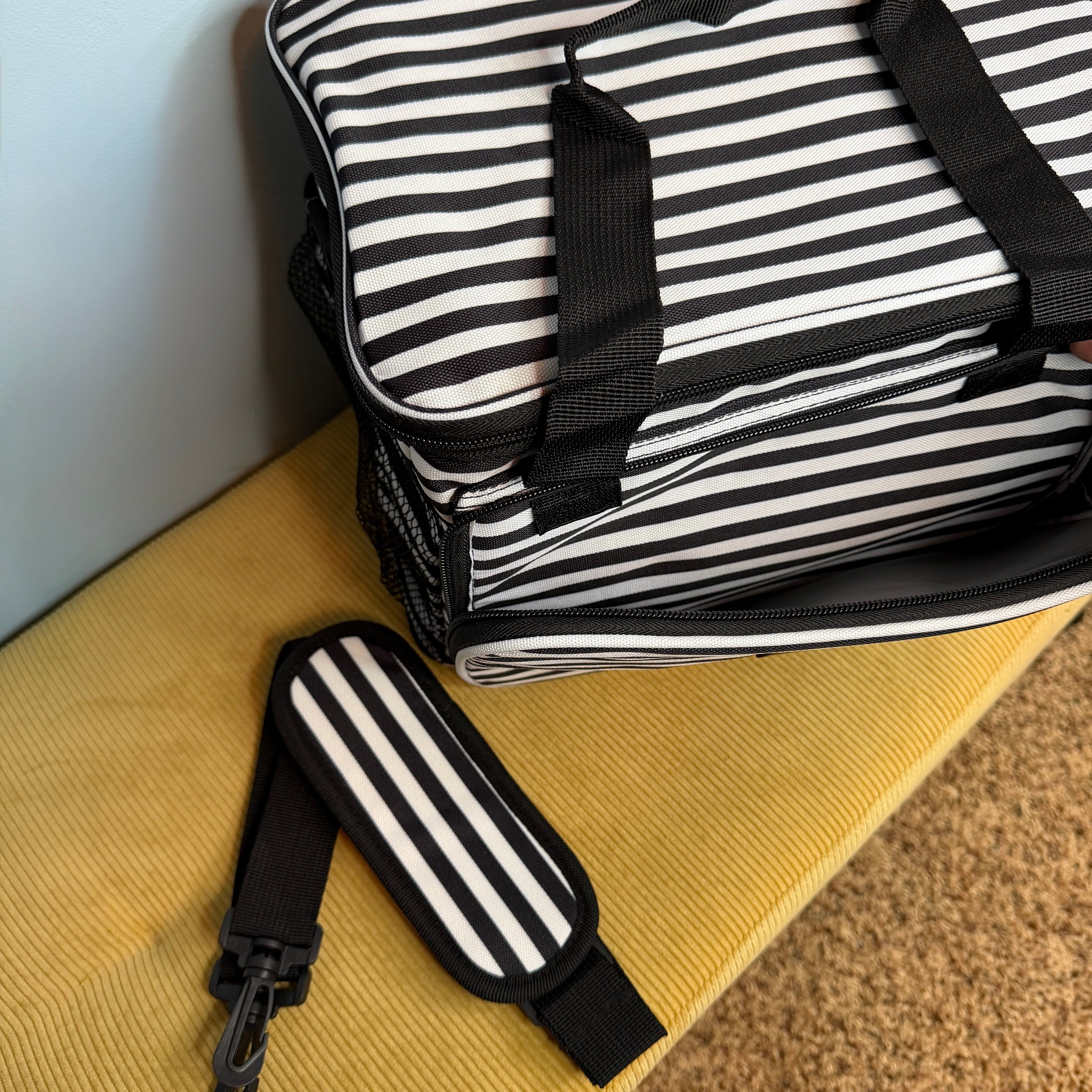 Cooler Lunch Box - Stripes